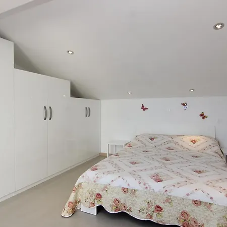 Apartment Pika Smokvina 2A Vinišće Zimmer foto